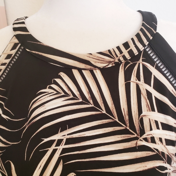 NWT White House Black Market halter top XL - Picture 3 of 4